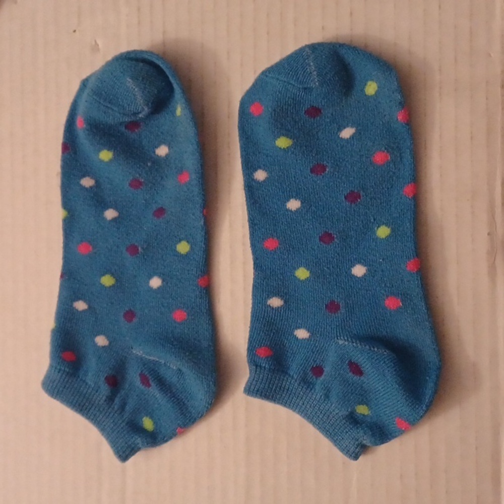Free Add-on Polka-Dot Ankle Socks - Women (Standard Size) - 3 Pairs - Picture 4 of 7